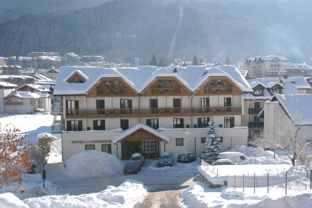 Hotel CANADA