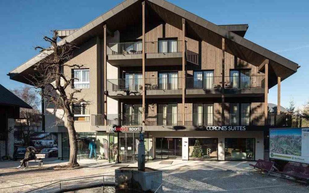 Apartmány CORONES SUITES