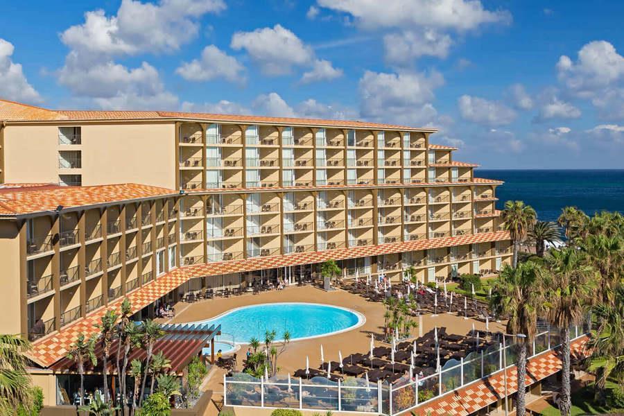 Hotel VIEWS OASIS
