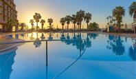 Hotel VIEWS OASIS