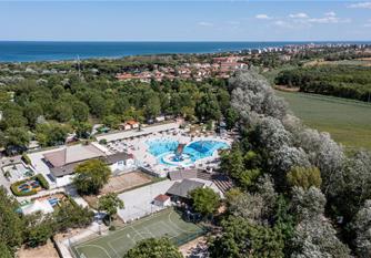 Villaggio ADRIANO FAMILY COLLECTION